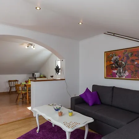 Bruana 5 * Ντουμπρόβνικ