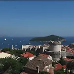 Bruana 5 * دوبروفينك